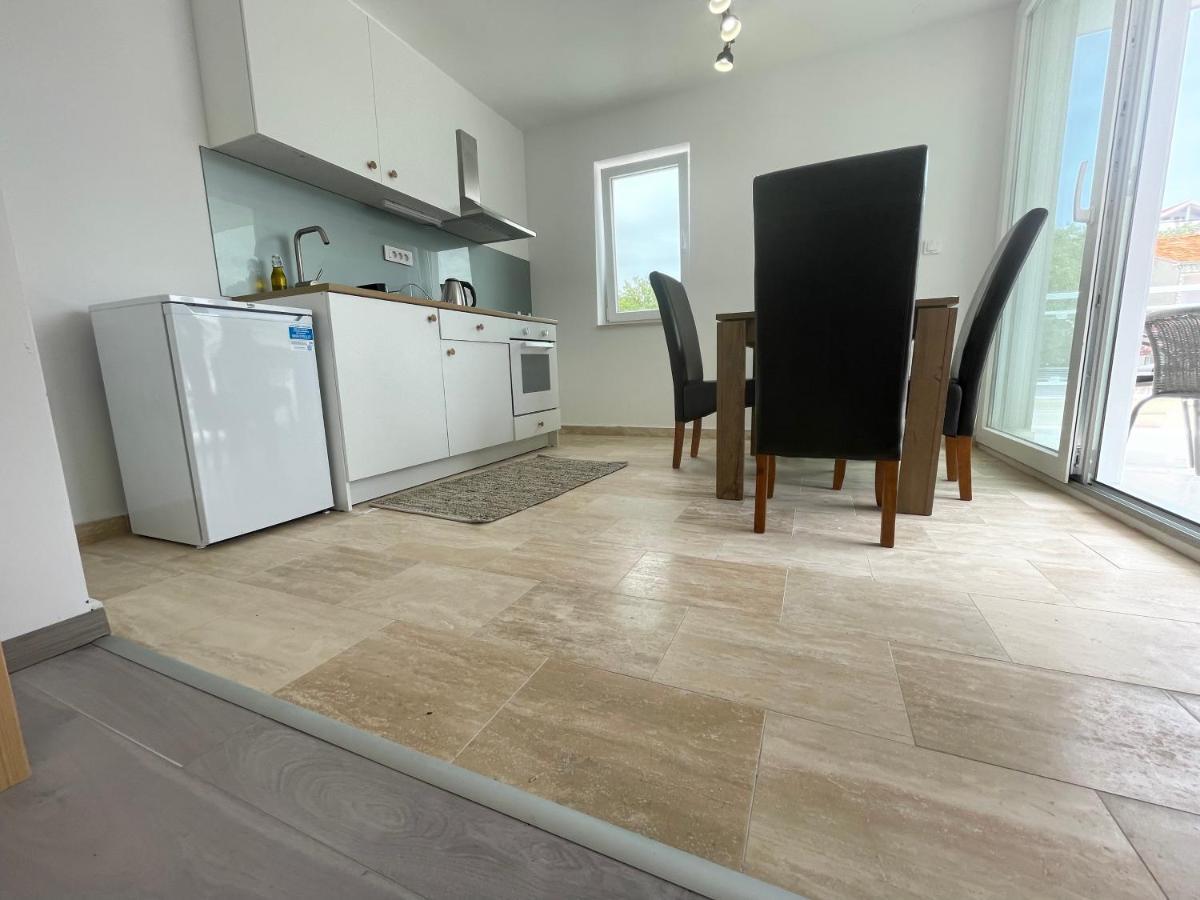Vila Regina Apartment Paloma With Swimming Pool Jezera Luaran gambar
